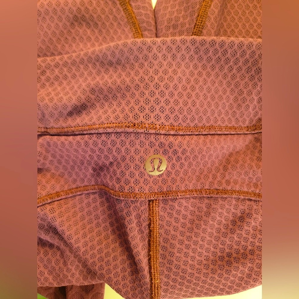 Lululemon LAB RARE Geo Tight 28"•High Rise Compression Pant•Plum•NO FLAWS•6 - Picture 7 of 16
